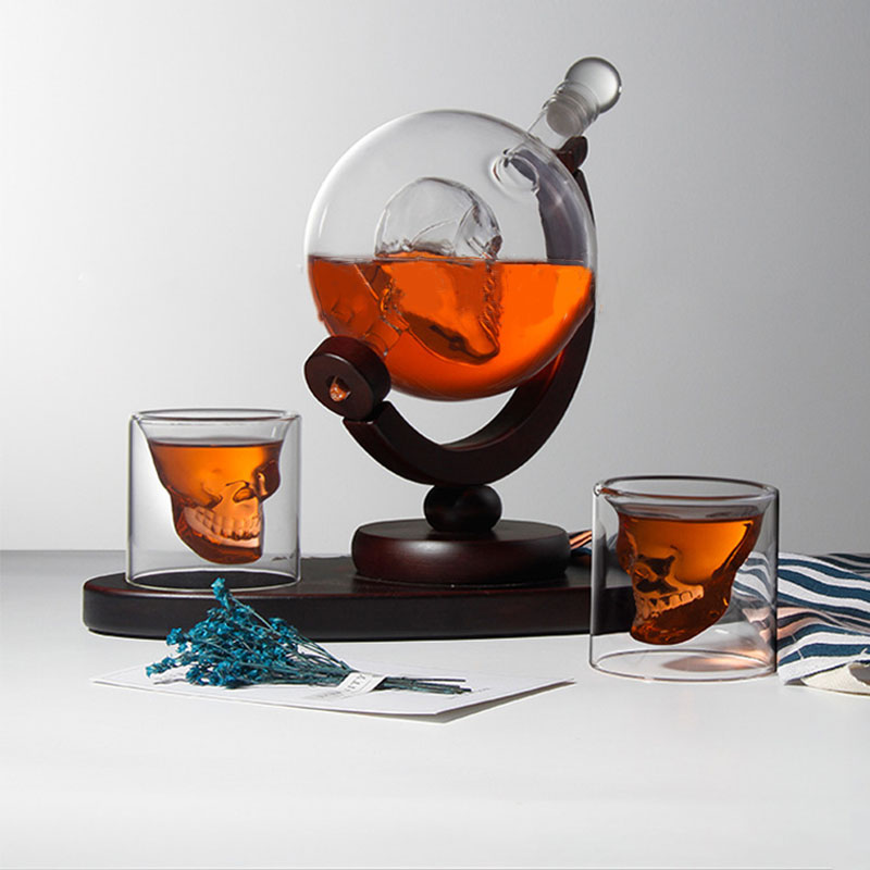 Набор графинов для виски с чер – обзор и цена Decanter Globe Set